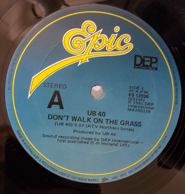 UB 40 - Don't Walk On The Grass | Epic (ES 12036) - 3