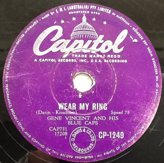 télécharger l'album Gene Vincent & His Blue Caps - Lotta Lovin Wear My Ring