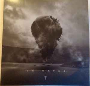 Обложка альбома In Waves от Trivium