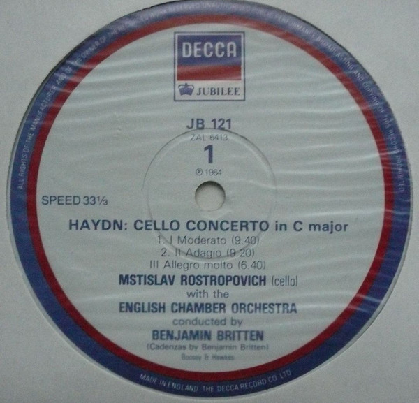 descargar álbum Haydn Tuckwell, Rostropovich, Benjamin Britten, Marriner - Cello Concerto Horn Concertos 12
