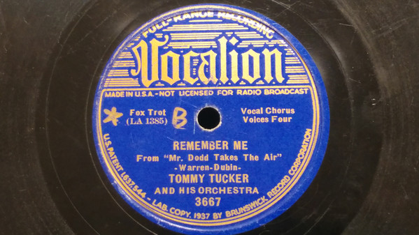 last ned album Tommy Tucker And His Orchestra - Am I In Love Remember Me