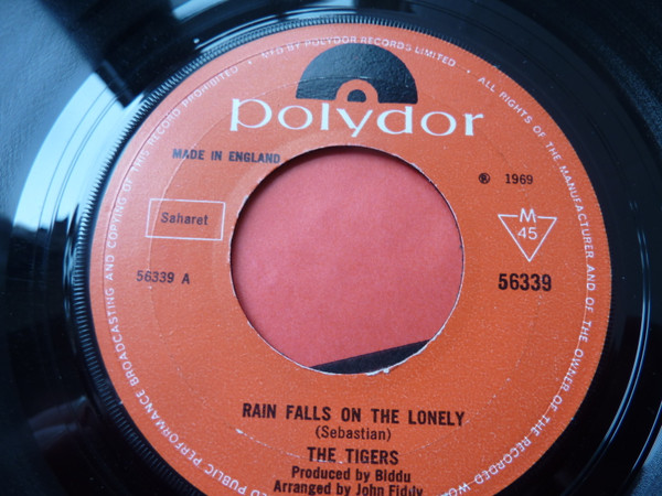The Tigers – Smile For Me / Rain Falls On The Lonely (1969, Vinyl