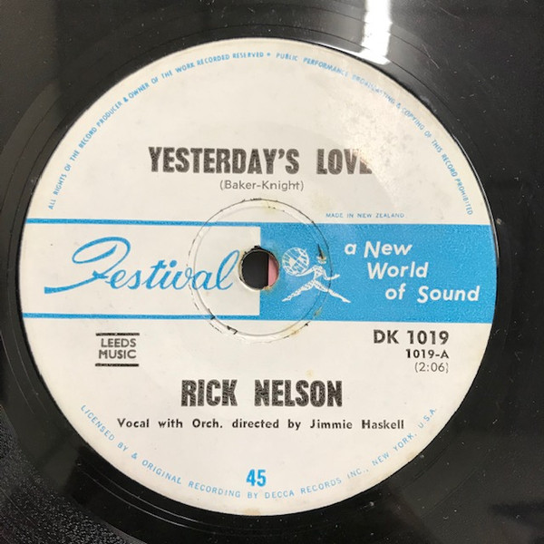 last ned album Ricky Nelson - Yesterdays Love Come Out Dancin