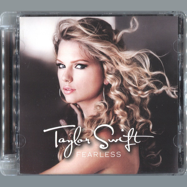 Taylor Swift – Fearless (2009, CD) - Discogs