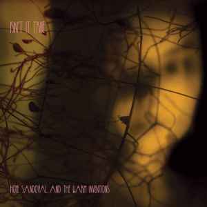 Hope Sandoval & The Warm Inventions - Isn't It True