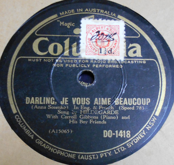 ladda ner album Hildegarde - Listen To The German Band Darling Je Vous Aime Beaucoup