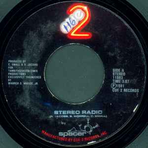Spacer (4) - Stereo Radio