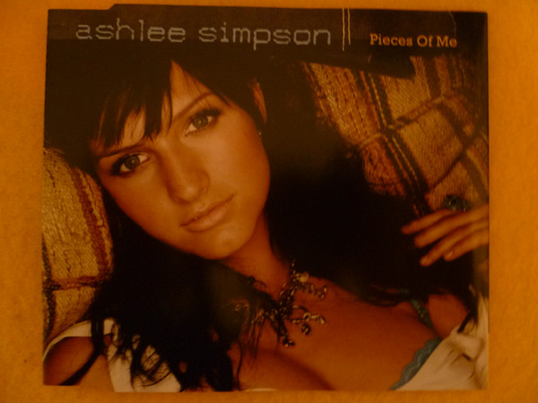 Ashlee Simpson - Pieces Of Me 🎵 . . . . . #ashlee #pop #tipografia #n