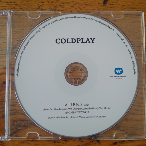 ladda ner album Coldplay - A L I E N S