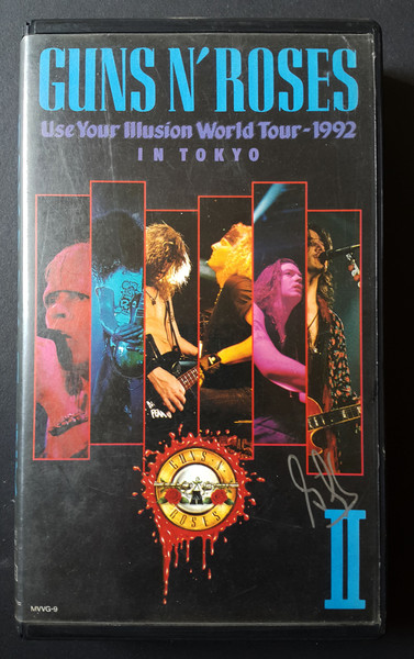 Guns N' Roses – Use Your Illusion World Tour 1992 In Tokyo (1992