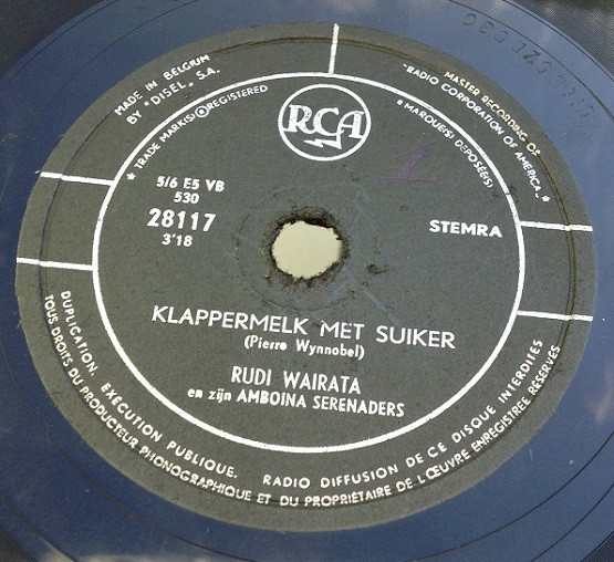 télécharger l'album Rudi Wairata En Zijn Amboina Serenaders - Soerabaja Klappermelk Met Suiker