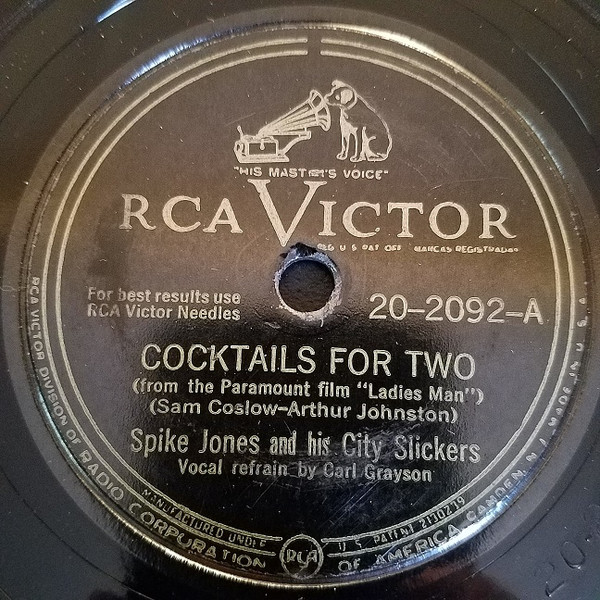 télécharger l'album Spike Jones And His City Slickers - Cocktails For Two Holiday For Strings