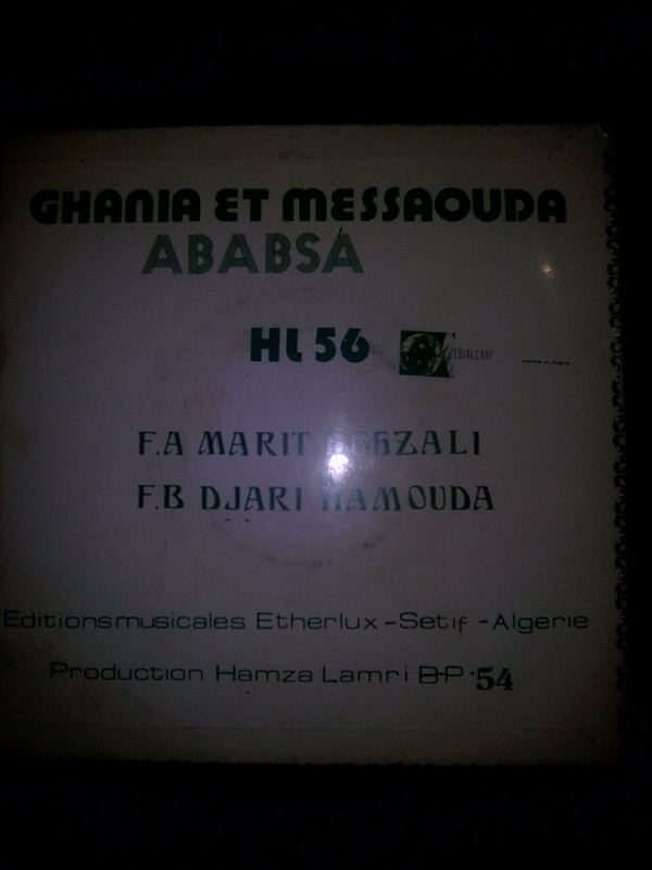 Album herunterladen Ghania et Messaouda Ababsa - Marit Eghzali Djari Hamouda