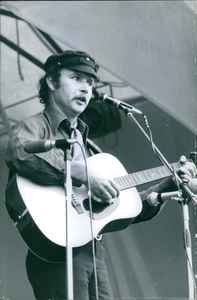 Tom Paxton on Discogs