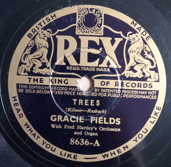 télécharger l'album Gracie Fields - Trees Smilin Through