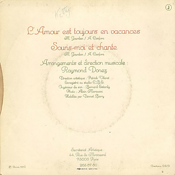 last ned album Patricia Lavila - Lamour Est Toujours En Vacances Souris Moi Et Chante