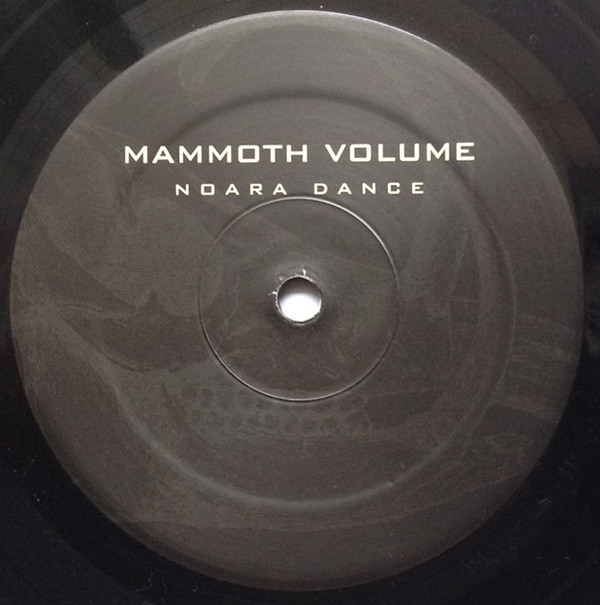 descargar álbum Download Mammoth Volume - Noara Dance album