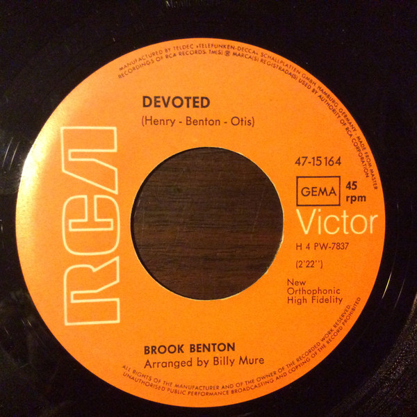 Album herunterladen Brook Benton - Devoted