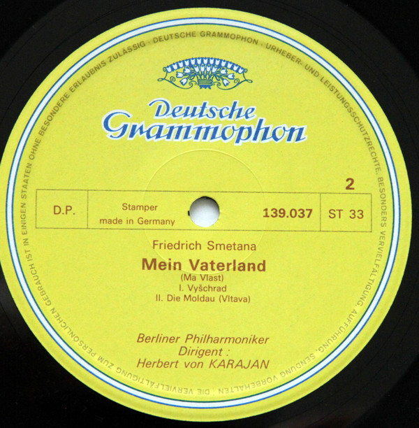 Album herunterladen Liszt Smetana Orchestre Philharmonique de Berlin Direction Herbert von Karajan - Les Préludes Rhapsodie Hongroise N2 La Moldau Vysehrad