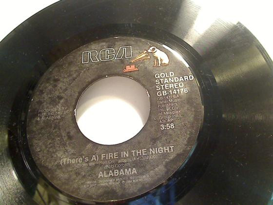 last ned album Alabama - If Youre Only Gonna Play In Texas Theres A Fire In The Night