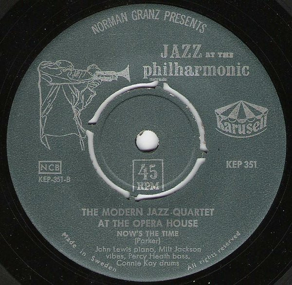 télécharger l'album The Modern Jazz Quartet - At The Opera House