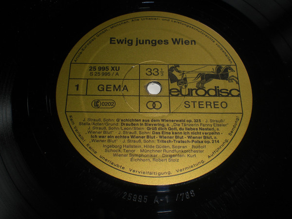 Album herunterladen Various - Ewig Junges Wien