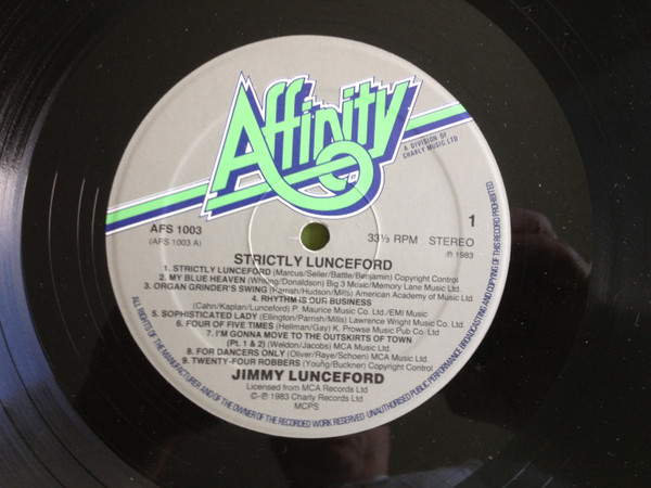 ladda ner album Jimmie Lunceford - Strictly Lunceford