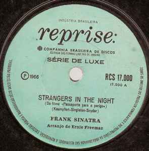 Frank Sinatra – Strangers In The Night (1966, Vinyl) - Discogs