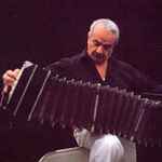 baixar álbum Astor Piazzolla - Tangos LExil De Gardel Musique Originale du Film de Fernando E Solanas