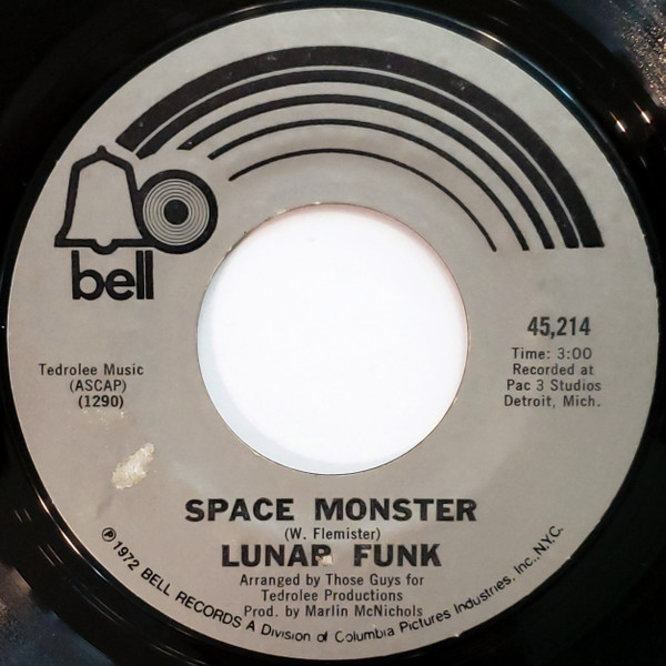 télécharger l'album Lunar Funk - Slip The Drummer One Space Monster