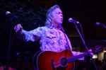 Album herunterladen Jim Lauderdale - Whisper