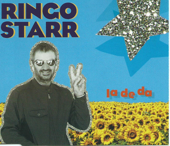Ringo Showing the Peace Sign: The Thread: The Return My03MDg3LmpwZWc