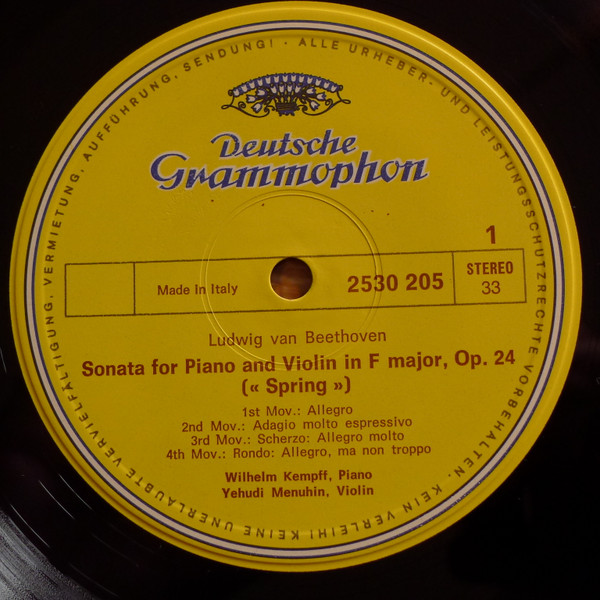 lataa albumi Ludwig Van Beethoven Wilhelm Kempff Yehudi Menuhin - Frühlingssonate Spring Sonata Op24 Rondo WoO 41 12 Variationen WoO 40