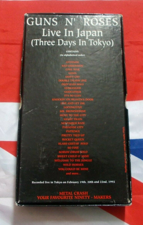 Album herunterladen Guns N' Roses - Live In Japan Three Days In Tokyo