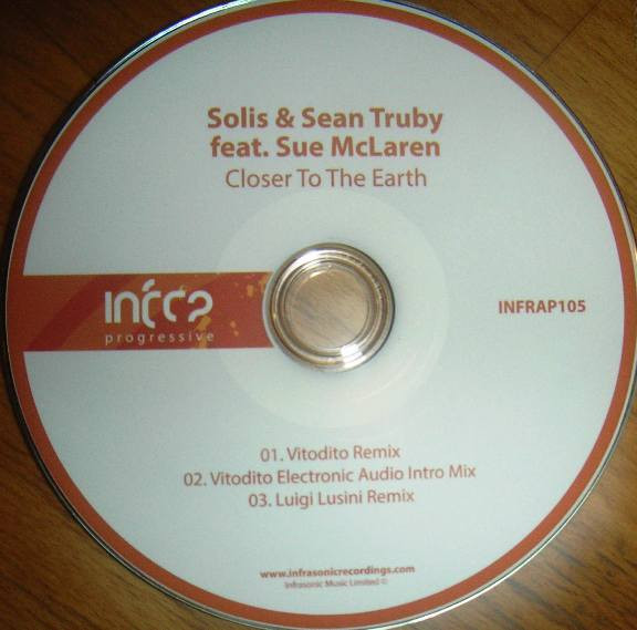 last ned album Solis & Sean Truby Feat Sue McLaren - Closer To The Earth