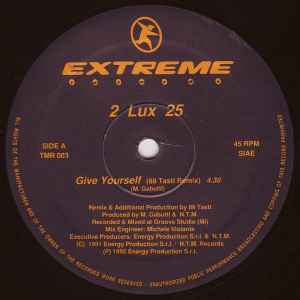 2 Lux 25 - Give Yourself (Remix)