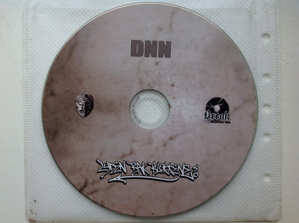 lataa albumi DNN - Lyden Bak Blokkene