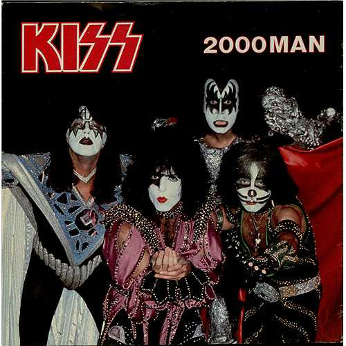 GENE on COVER +13 pages +KISS GAME CD 2000 M 2651 KISS MAGAZINE PC INCITE 