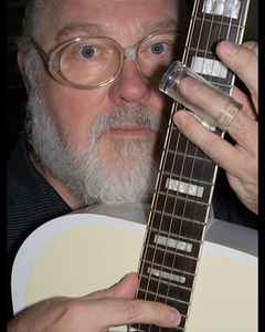 R. Stevie Moore on Discogs