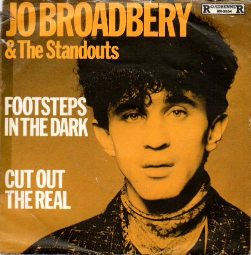 télécharger l'album Jo Broadbery & The Standouts - Footsteps In The Dark