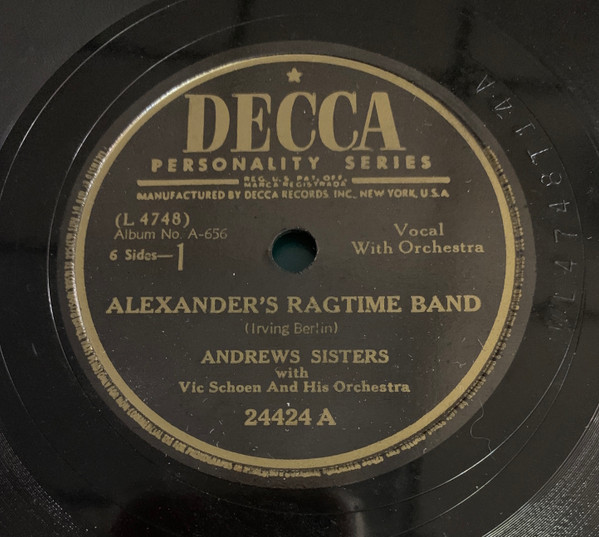 baixar álbum The Andrews Sisters - Alexanders Ragtime Band I Want To Go Back To Michigan Down On The Farm