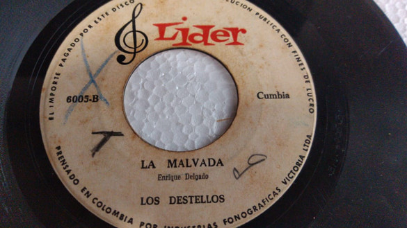 descargar álbum Los Destellos - El Avispon La Malvada