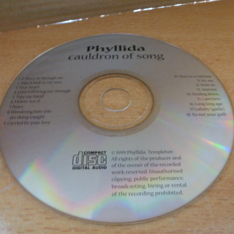 last ned album Phyllida - Cauldron Of Song