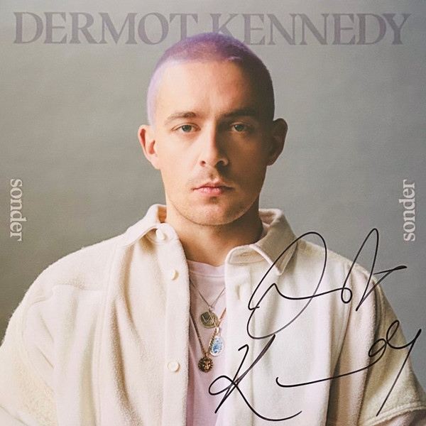 Dermot Kennedy - Kiss Me (Official Music Video) 