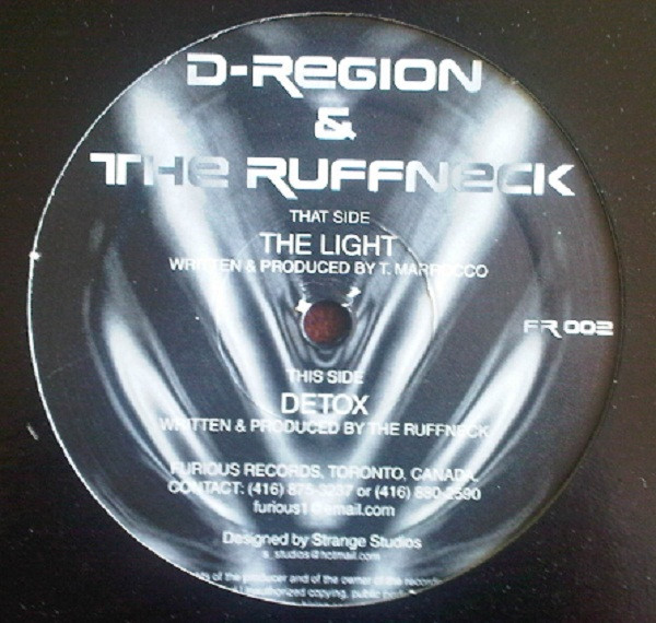 télécharger l'album DRegion & The Ruffneck - The Light Detox
