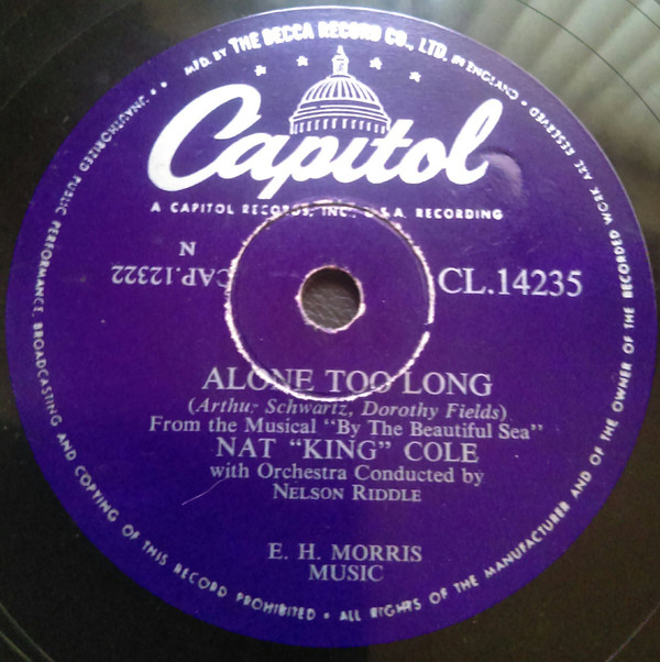 baixar álbum Nat King Cole - A Blossom Fell Alone Too Long