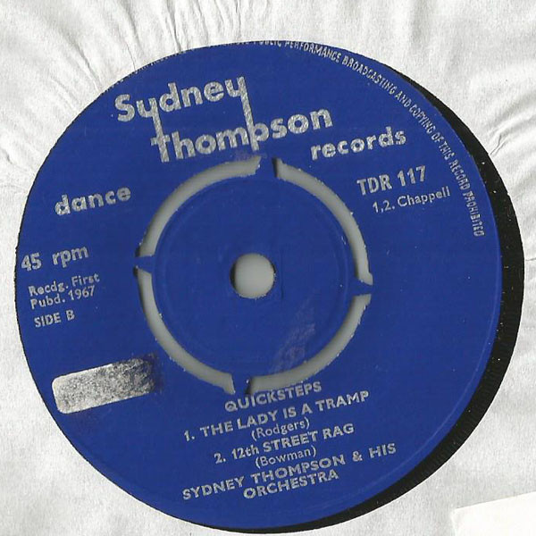 ladda ner album Sydney Thompson And His Orchestra - Waltzes Quicksteps
