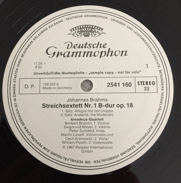 baixar álbum Johannes Brahms AmadeusQuartett Cecil Aronowitz William Pleeth - Streichsextett Nr 1 B dur Op 18 Promo