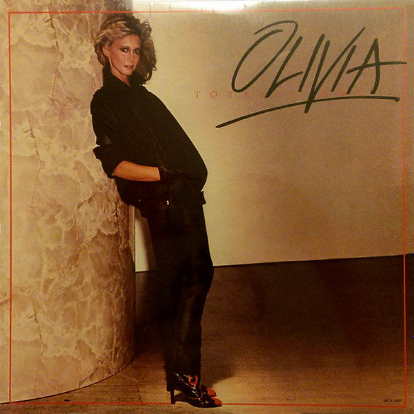 Olivia Newton-John - Totally Hot | MCA Records (MCA-3067)