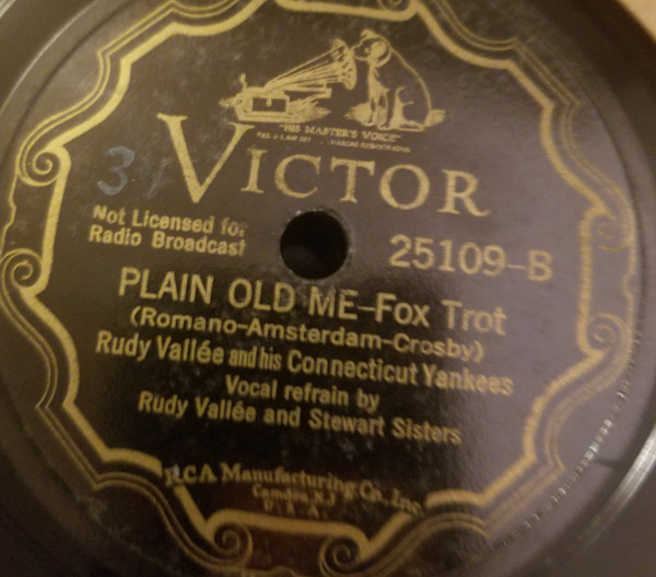 lataa albumi Rudy Vallee And His Connecticut Yankees - Page Miss Glory Plain Old Me